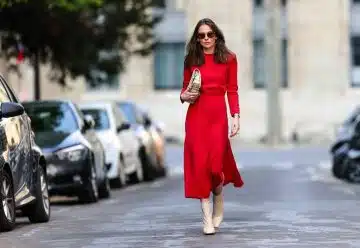 robes rouges et sacs à main