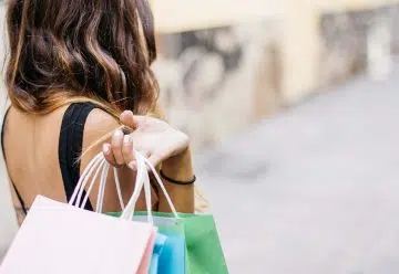 Acheter un sac vintage de luxe de seconde main : les points forts